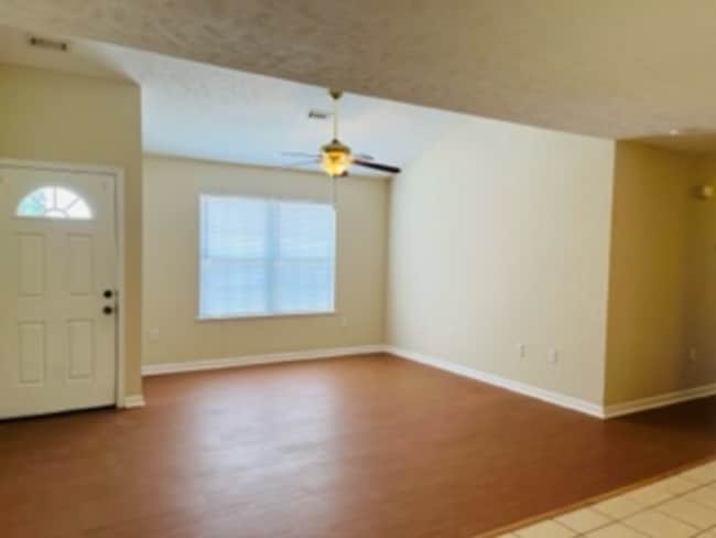 Building Photo - Kinney Road