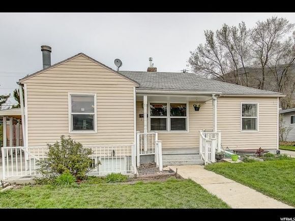 Building Photo - 830 S Brookside Dr