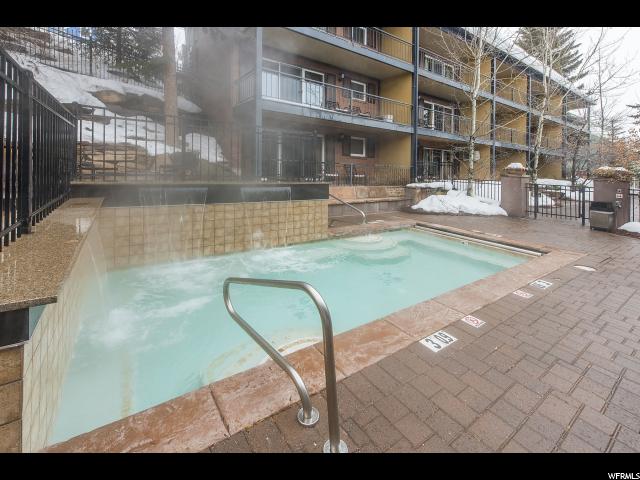 Building Photo - 255 Main St