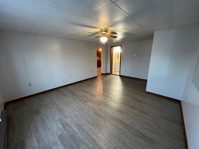 Building Photo - 180 Sleepy Hollow Rd