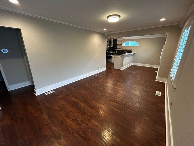 Foto del edificio - 1517 McKennie Ave