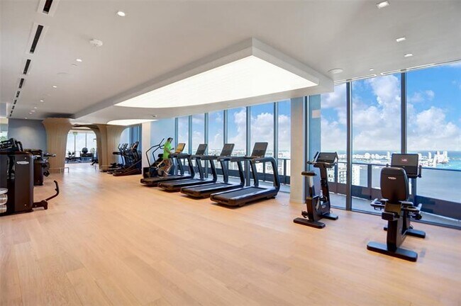 Foto del edificio - 1000 Brickell Plz