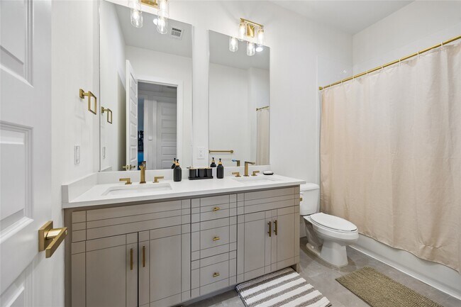Foto del edificio - 3107 Webster St