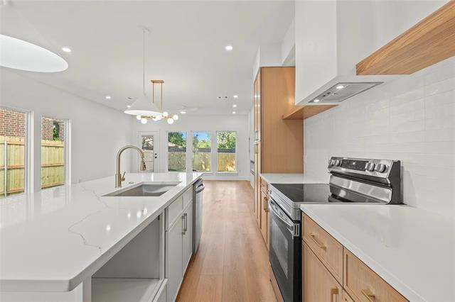 Foto del edificio - 1330 Fletcher St