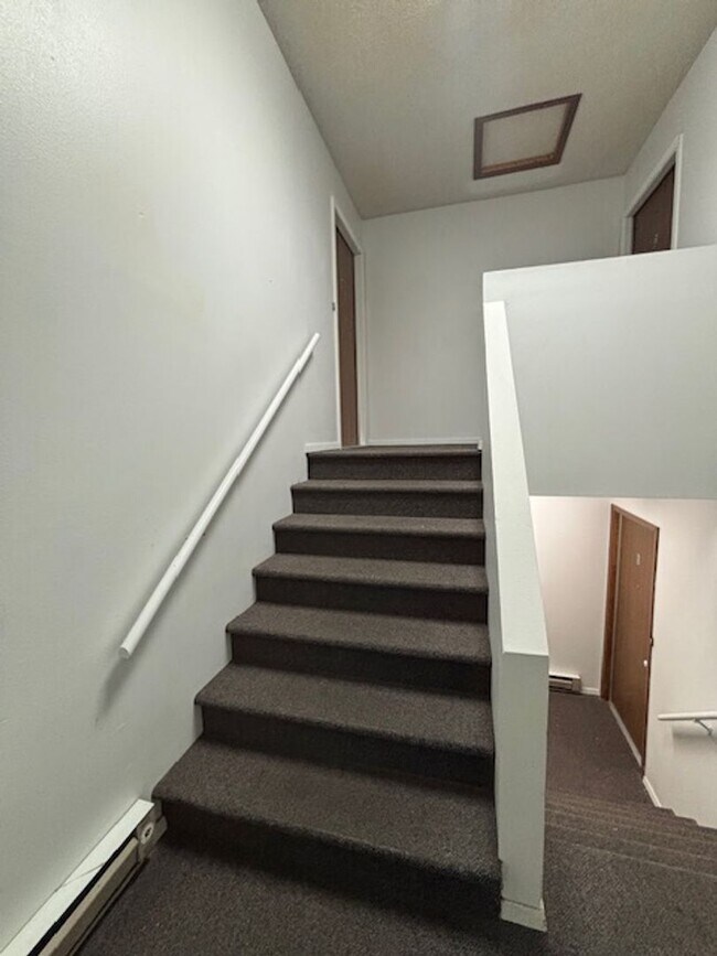 Foto del edificio - 402 Miller Ln