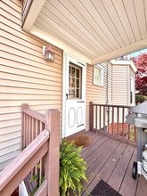 Building Photo - 104 St James Ave