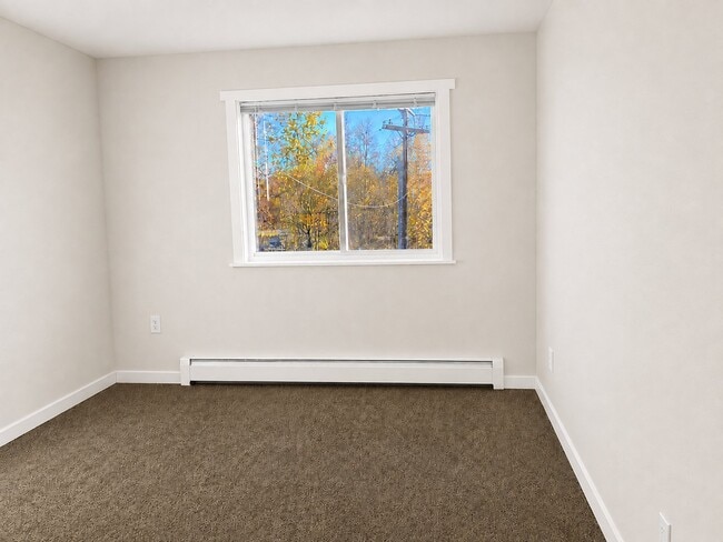 Building Photo - 711 E Mountain Ash Loop