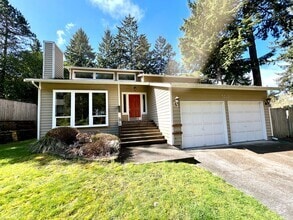Building Photo - 7010 Cameo Dr SW