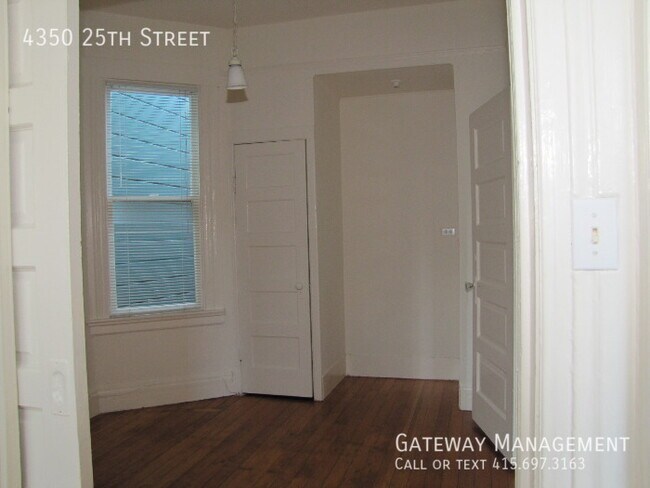 Foto del edificio - Noe Valley railroad flat -original detail ...