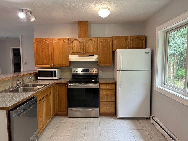 Foto del edificio - 2 Bed/ 2 Bath Single Family Home With a Ga...