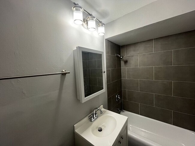 Building Photo - 2149 W 119th St