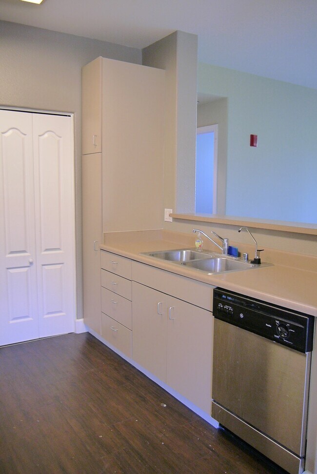 Building Photo - 35580 Monterra Terrace, Unit 202