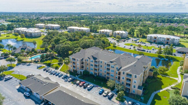 Foto del edificio - 1626 Peregrine Cir