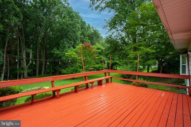 Foto del edificio - 3084 Eutaw Forest Dr