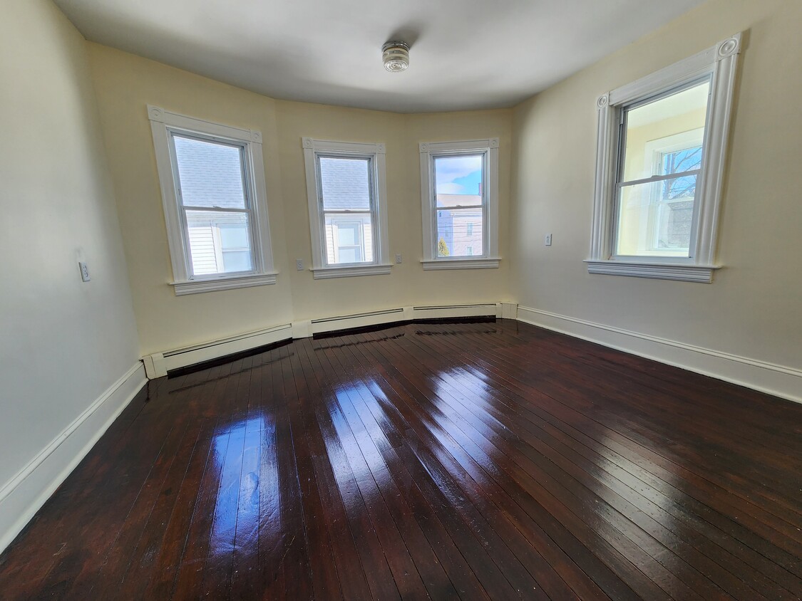 Living Room - 23 County Rd