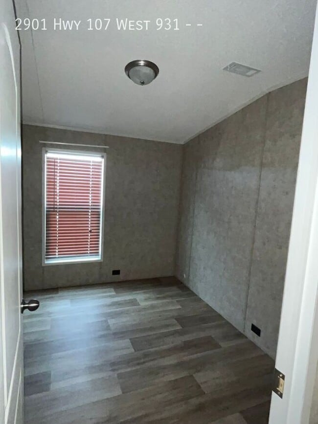 Foto del edificio - 2901 Hwy 107 West 931--