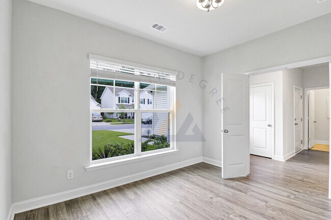 Building Photo - 124 Danner Dr