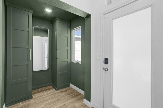 Building Photo - 8215 McKamy Dr