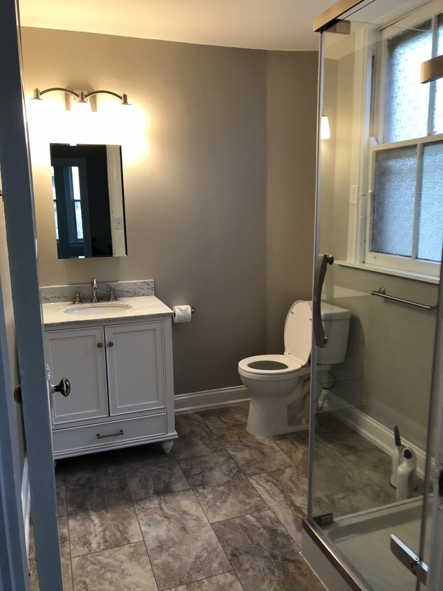 Bathroom. - 2221 Oakland Ave
