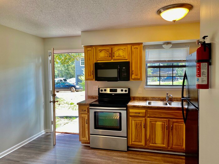 Primary Photo - 3504 Jasper Ln