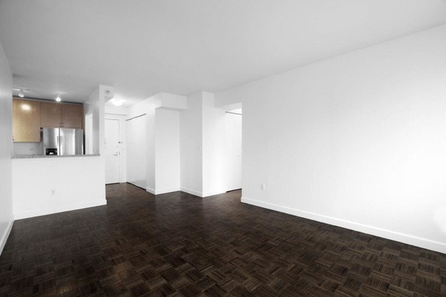 Building Photo - 400 West 43rd Street