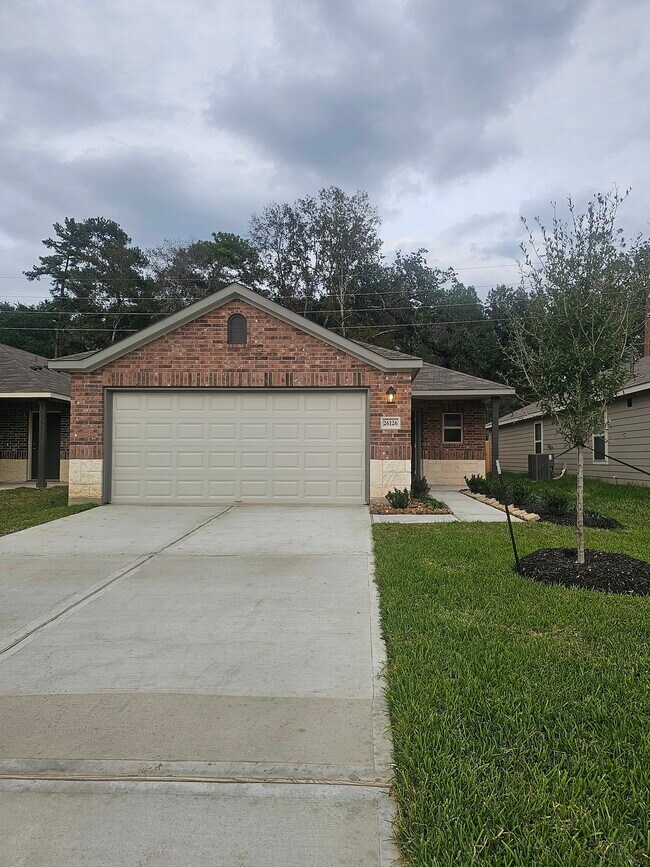 Building Photo - 26126 Halwell Manor Ln