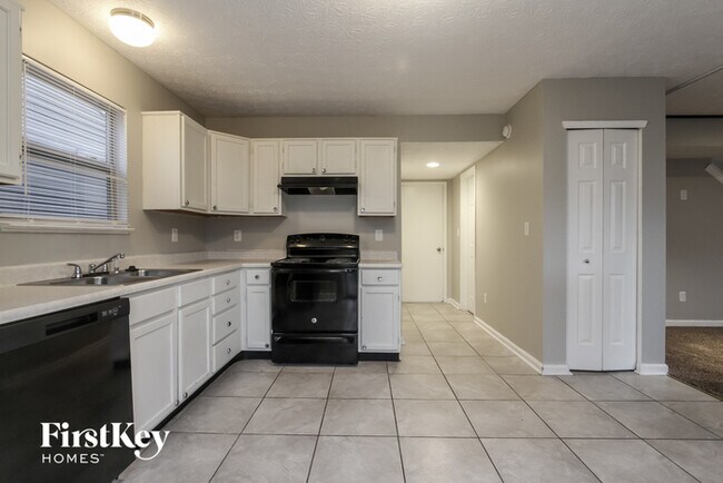 Building Photo - 5910 Prairie Creek Dr