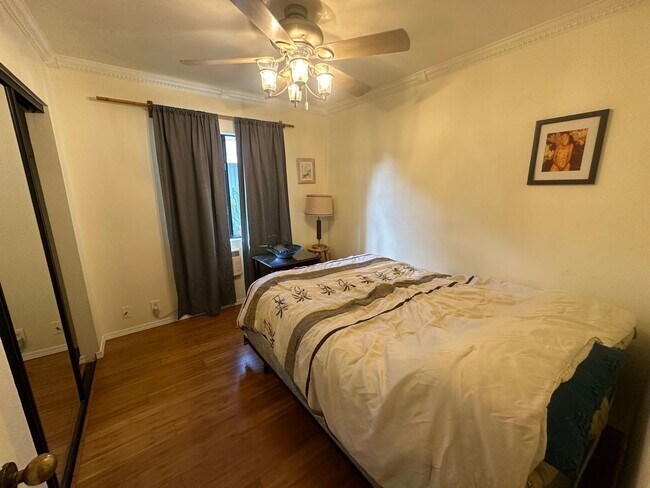 Foto del edificio - 3/2 House W/ 1/1 Cottage