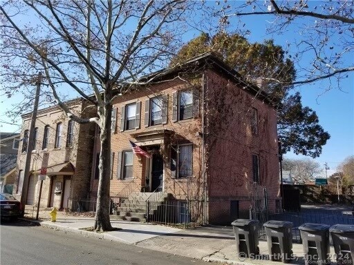 Building Photo - 40 Franklin St.