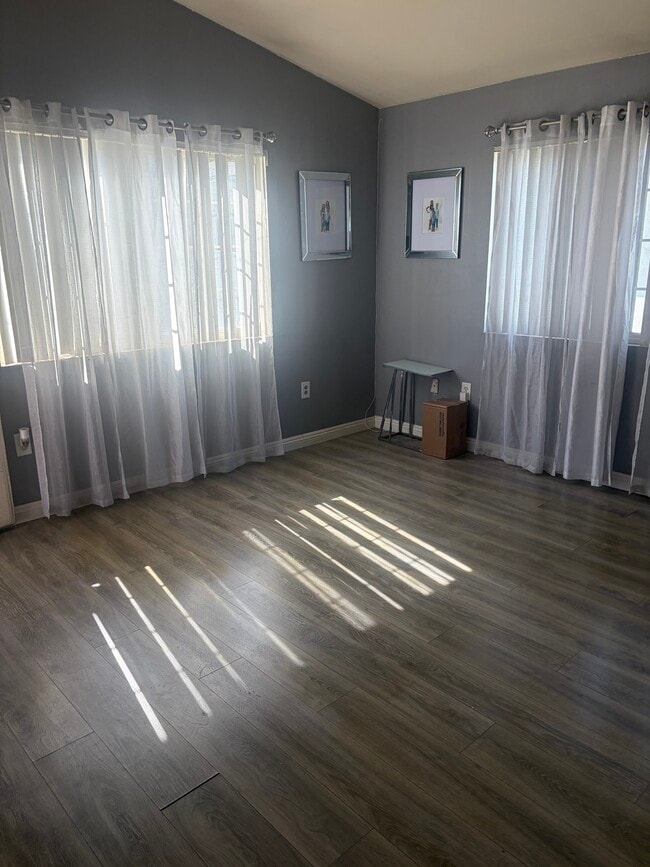 Foto del edificio - 1120 Quail St