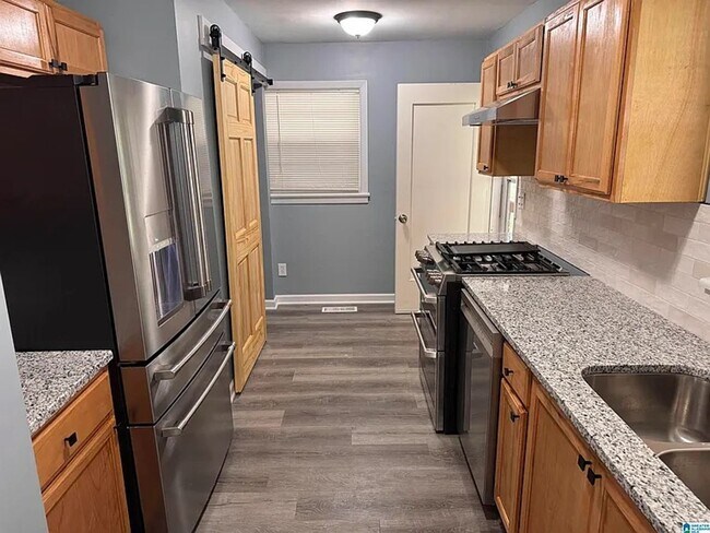 Foto del edificio - MOVE IN SPECIAL!! LIMITED TIME ONLY!! FIRST MONTH FREE!