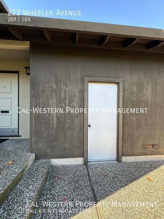 Building Photo - Redwood City, duplex!