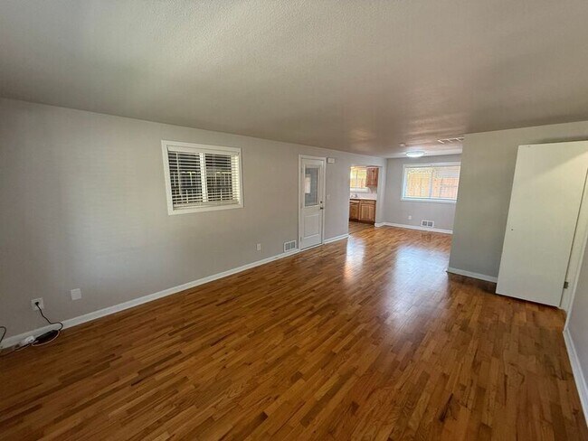 Foto del edificio - 1330 SW 8th Ave
