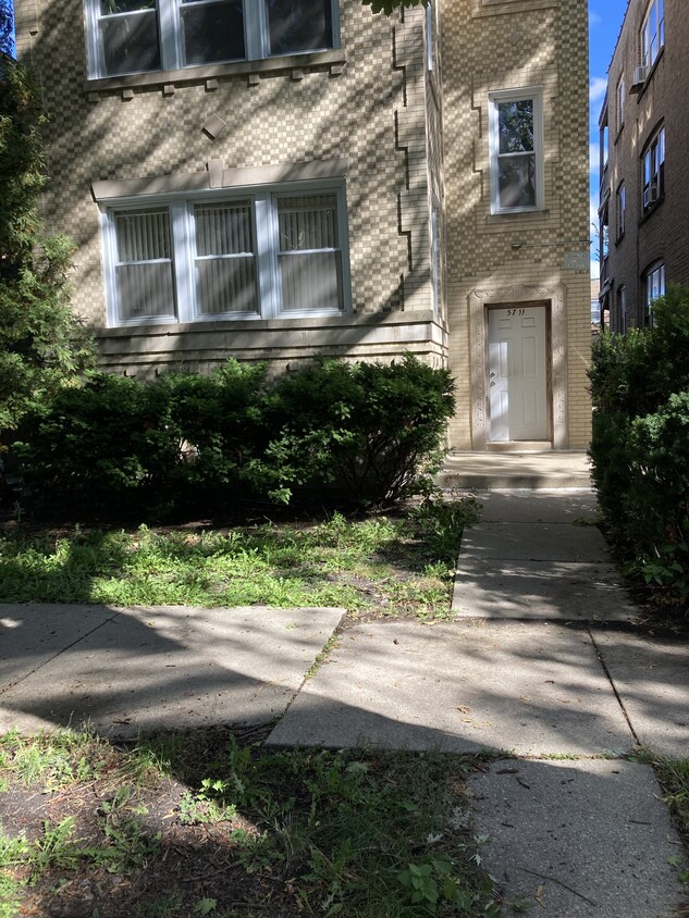 5711 N Spaulding Ave Unit 1, Chicago, IL 60659 - Apartments in Chicago ...