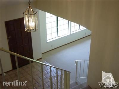Building Photo - 3710 Sunset Knolls Dr