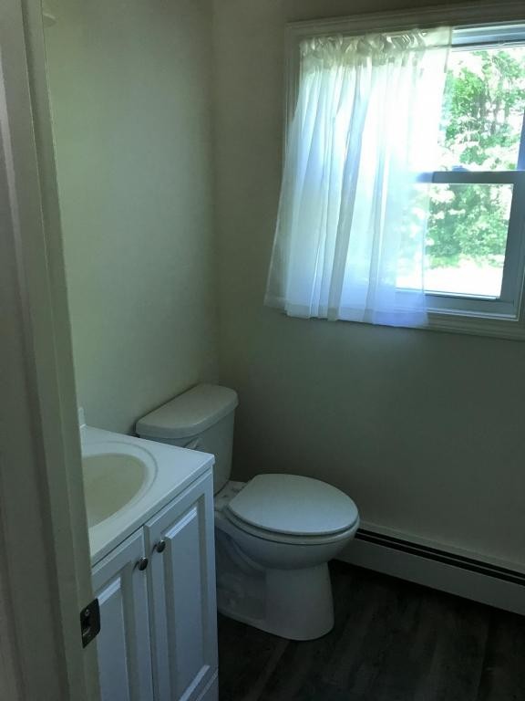 Foto del edificio - 4 Lower Rd, Plaistow, NH 03865