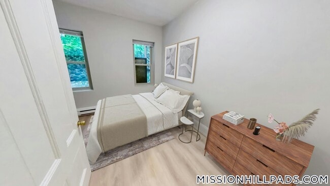 Building Photo - 44 Guild St