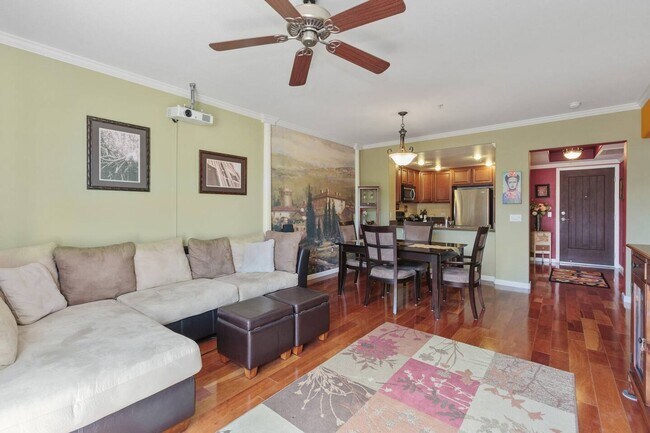 Foto del edificio - Luxury 1 Bedroom Condo