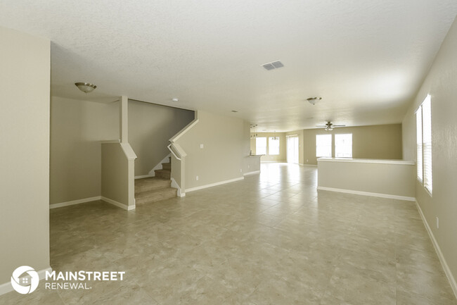 Building Photo - 9203 Mimosa Manor