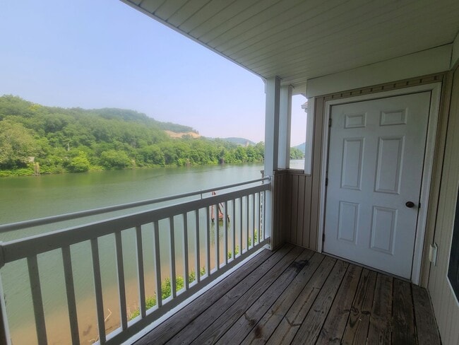 Foto del edificio - 4 Bedroom, 4 Bath in Star City - SHORT TERM LEASE, Now to 7/24/26