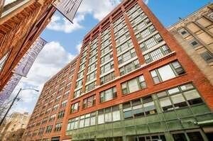 Foto del edificio - 633 S Plymouth Ct