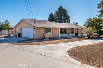 Building Photo - 9909 Redwood Ave