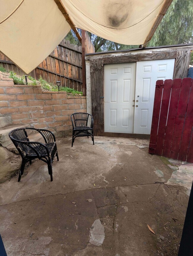 Foto del edificio - 9401 Notre Dame Ave