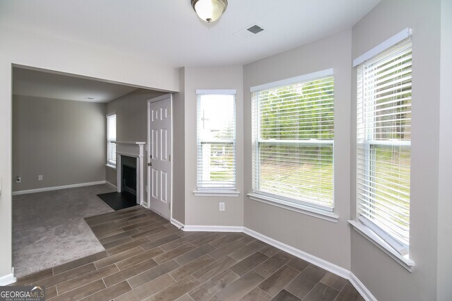 Foto del edificio - 10950 Southwood Dr