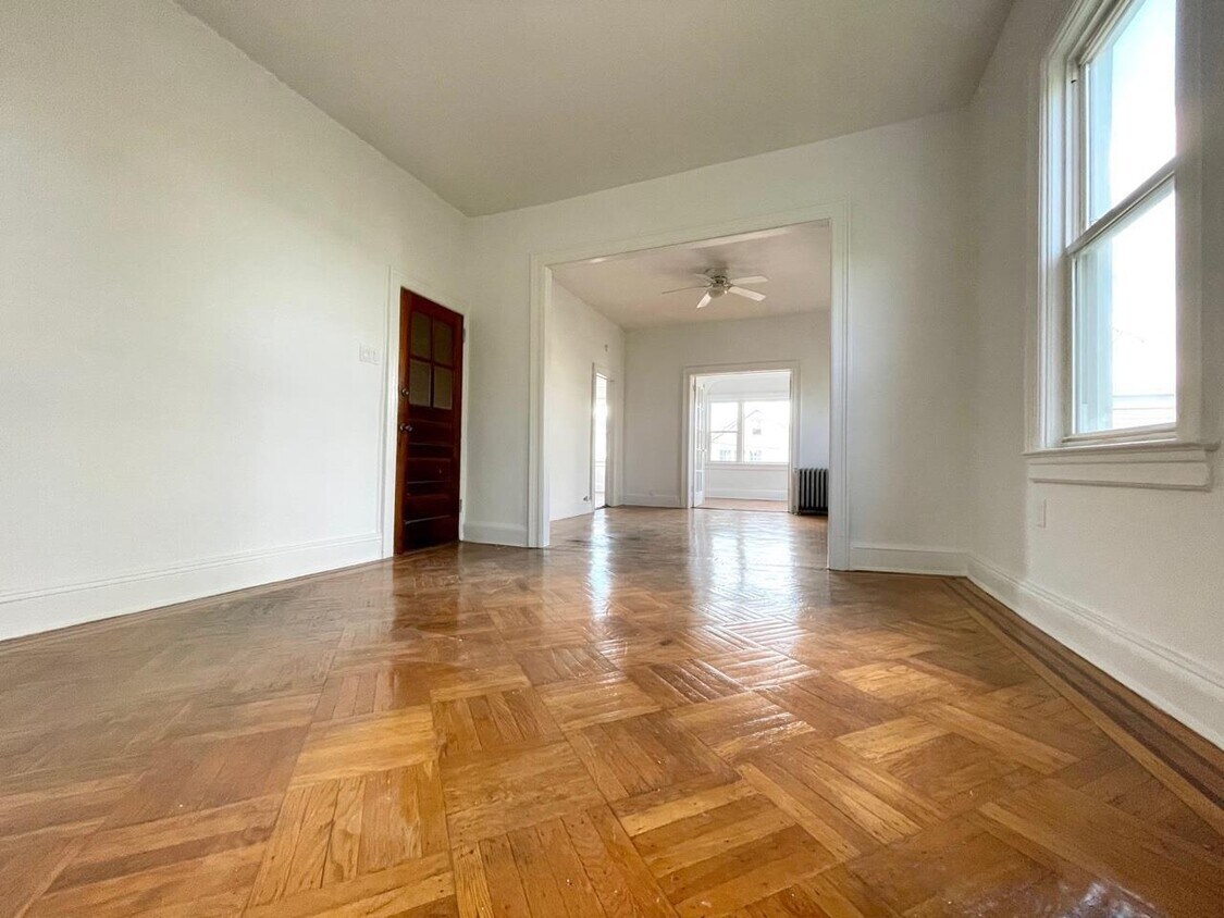 Foto principal - 30 W 21st St