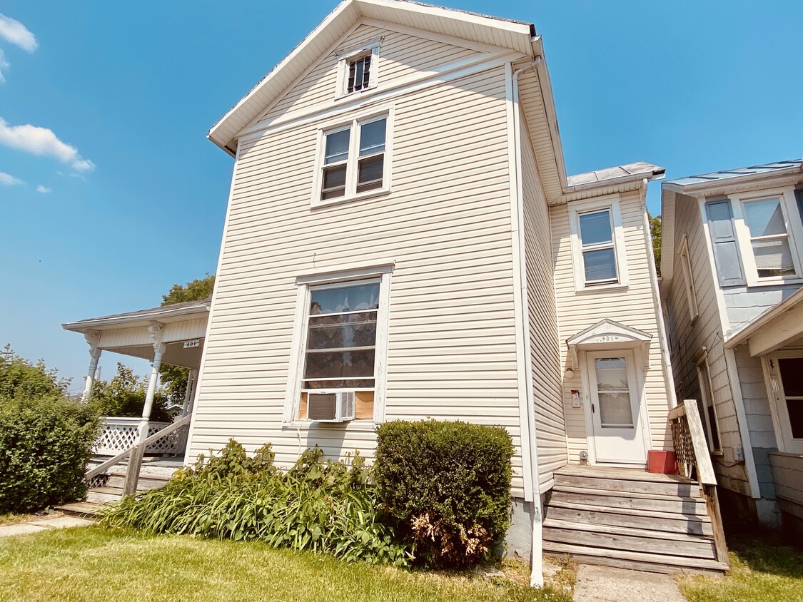Primary Photo - 401 Gray Ave
