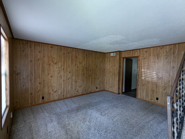 Building Photo - 112 Victor Reiter Pky