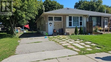 Building Photo - 109 Sheldon Ave