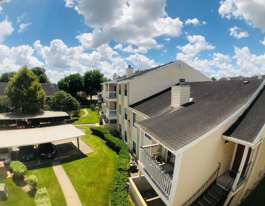 Foto principal - 2750 Holly Hall St