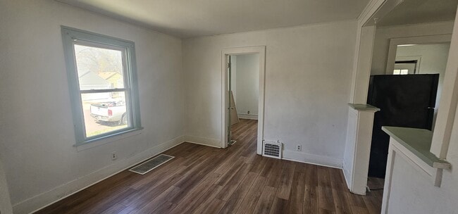 Building Photo - 222 N Grange Ave